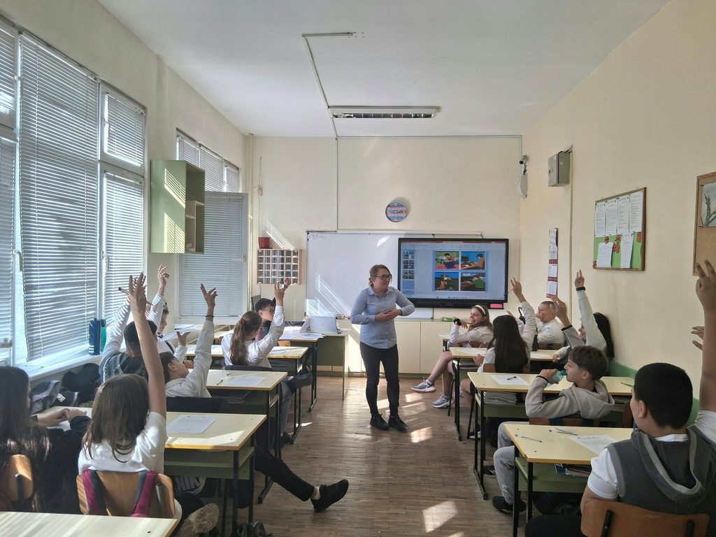 Първи стъпки към бъдещето: Кариерни консултанти гостуваха на шестокласници